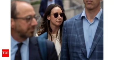 जेपी मॉर्गन फसवणूकीसाठी चार्ली जॅव्हिसला 7 वर्षांची शिक्षा सुनावण्यात आली: 32 वर्षीय महिला मुख्य कार्यकारी अधिकारी, ज्याने एकदा फोर्ब्सच्या 30 अंडर 30 यादीत स्थान मिळविले, अमेरिकेची सर्वात मोठी बँक फसवणूक केली.